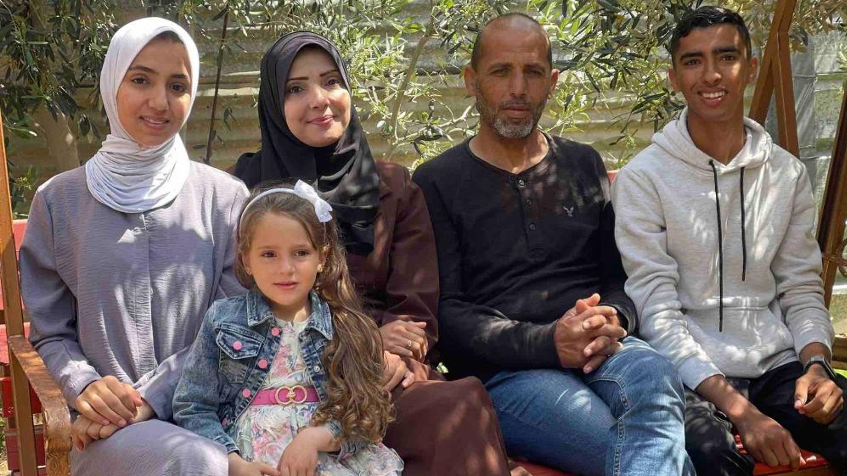 Help Nadeen support her family in Gaza