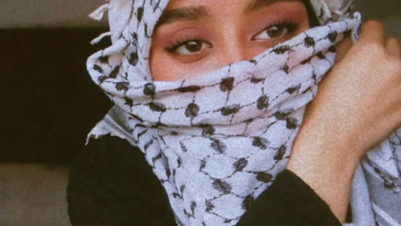 A Gaza Engineering Student's Chance to Finish Her Dream