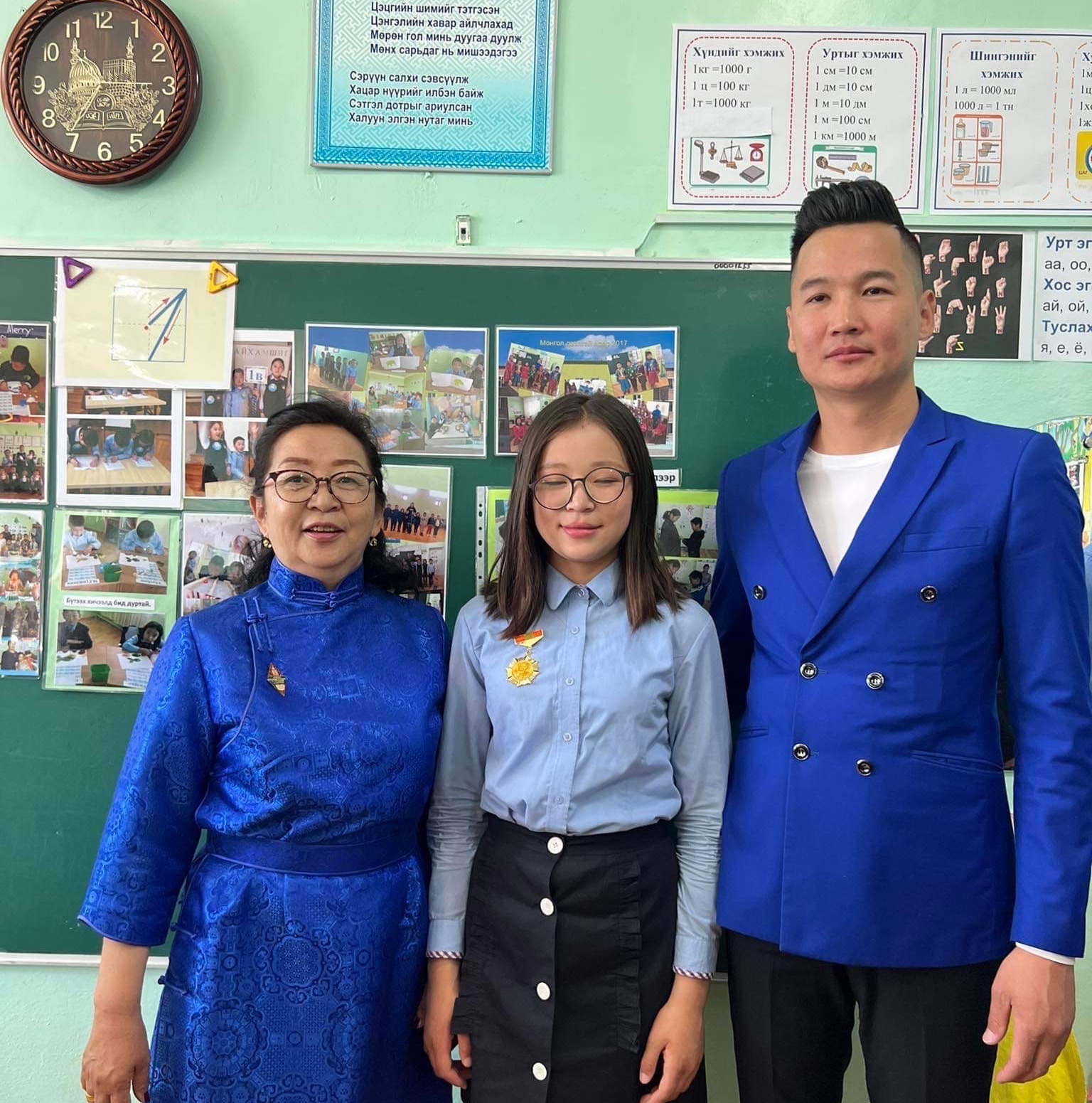 Әдемі жалаңаш әйелдер бөксесі